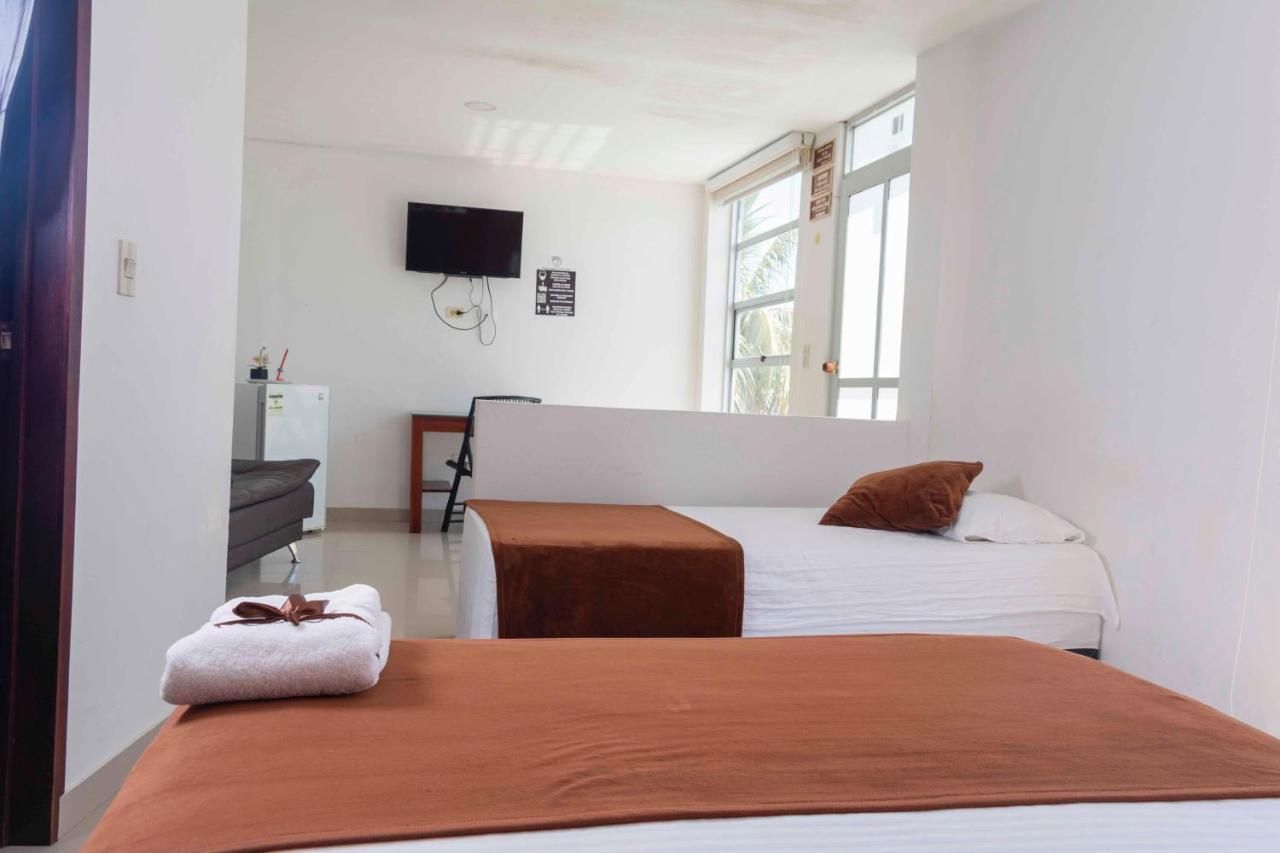 Zuruma Hotel Leticia Esterno foto